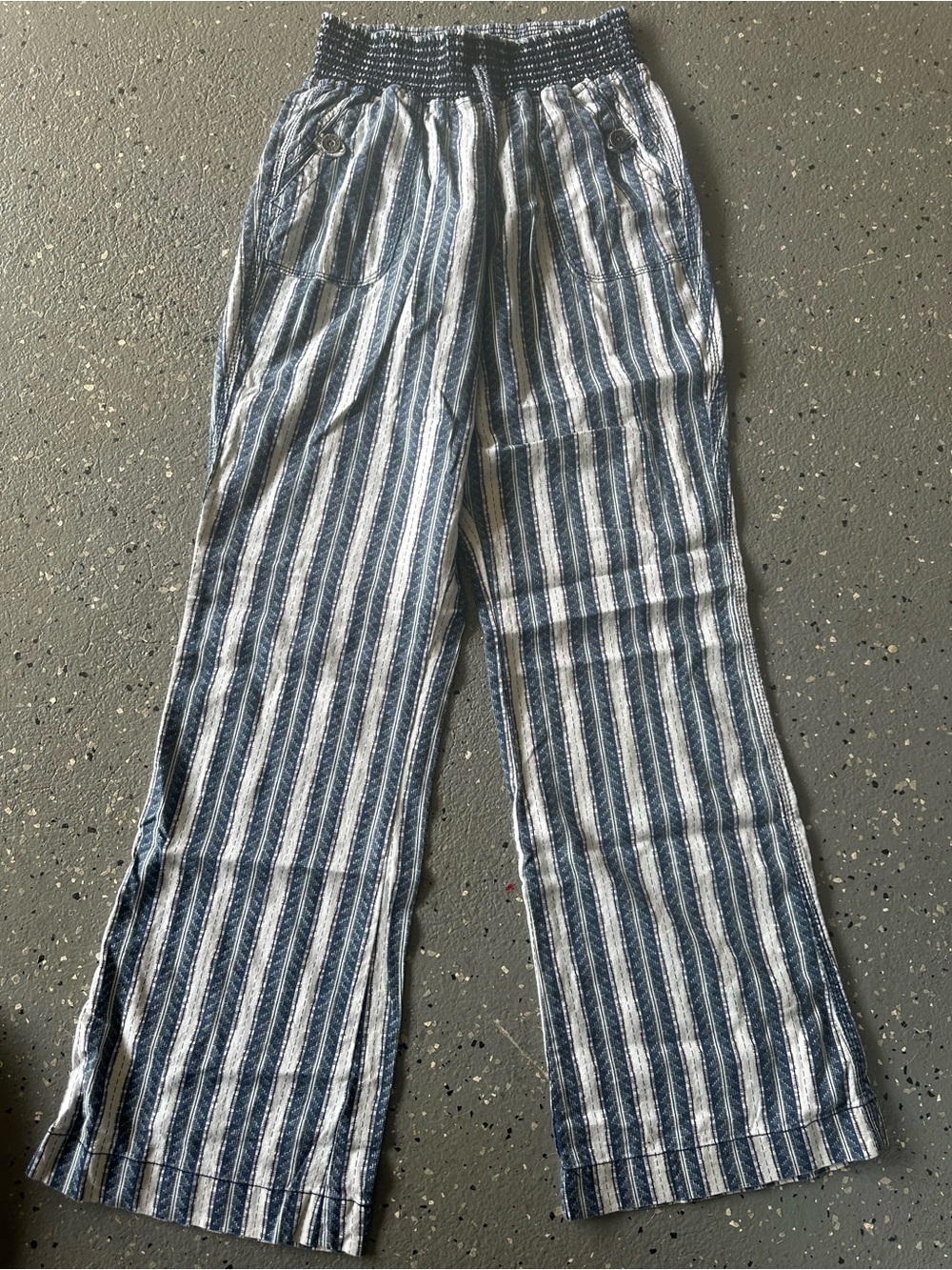 Rewash striped linen blend smocked pants junior fit. Boho